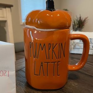 Rae Dunn Halloween coffee mug with topper! Super cute